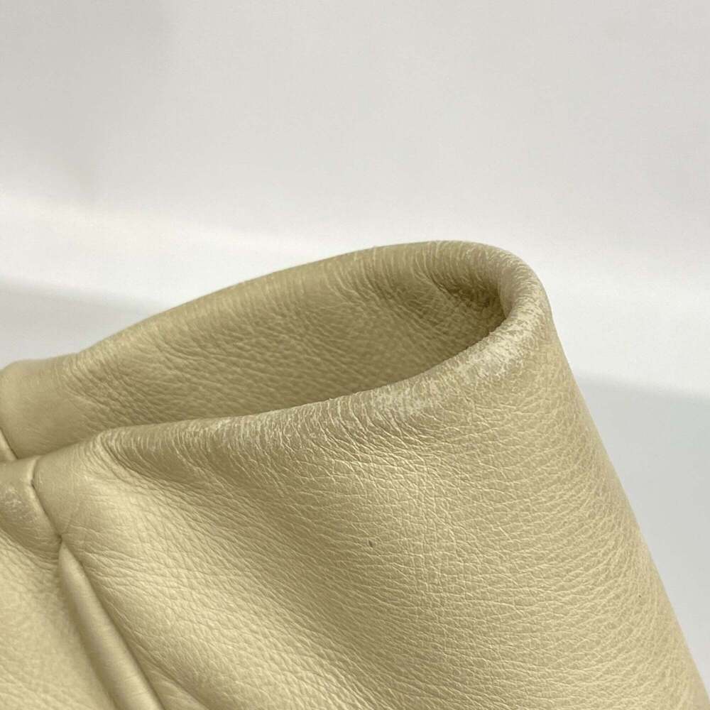 CHANEL Cream Lambskin Leather Tote Bag - Picture 9 of 13
